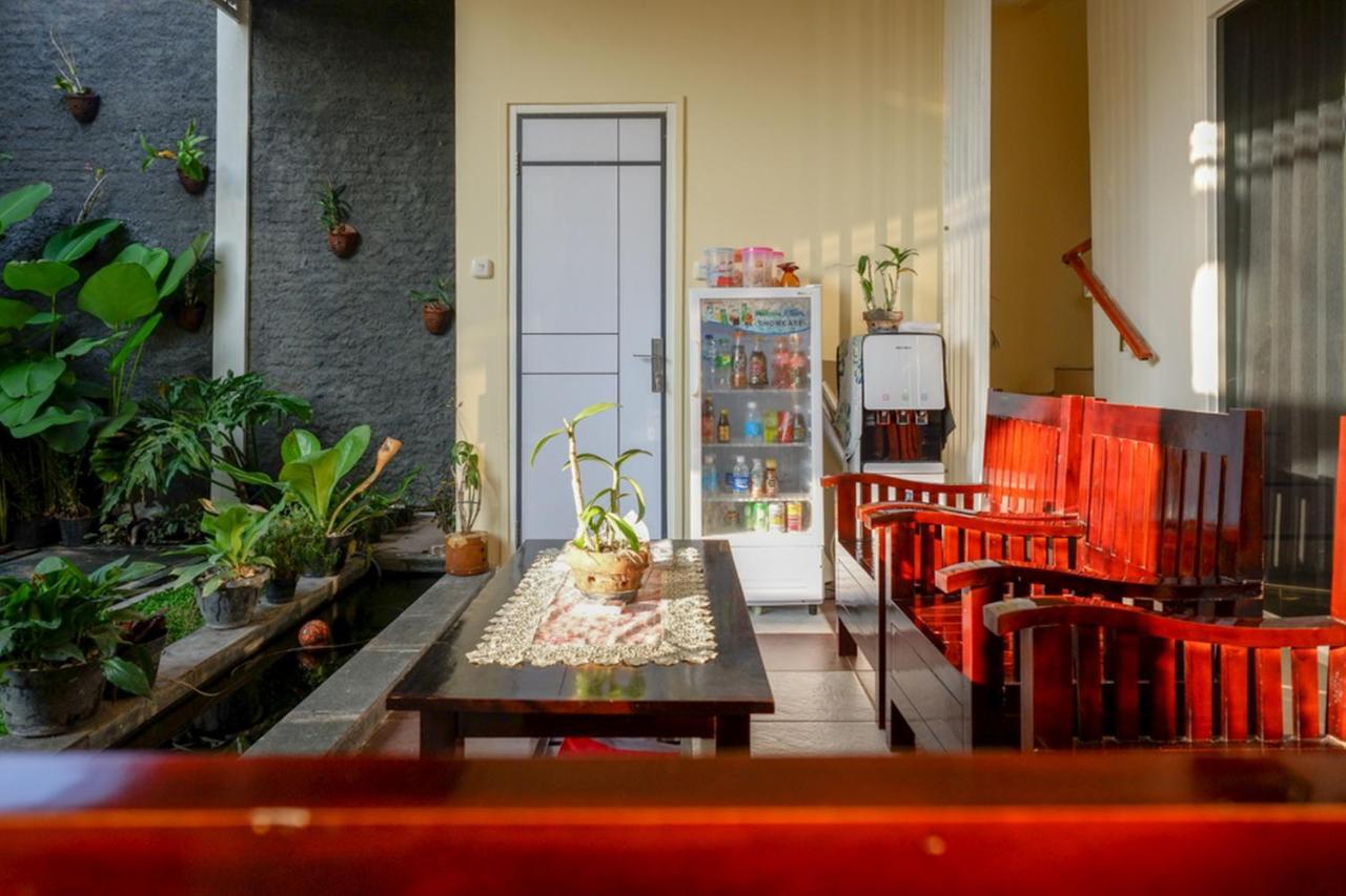 Hotel Reddoorz Syariah At Omah Sawah Balong  Exterior foto