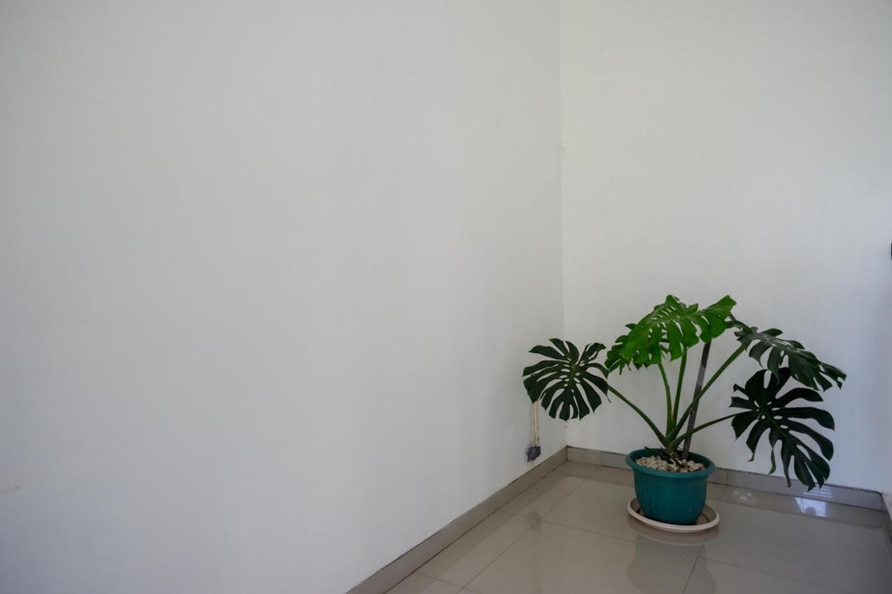 Hotel Reddoorz Syariah At Omah Sawah Balong  Exterior foto